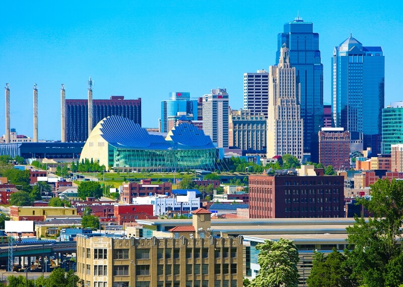 The Best Movers in Kansas Working with iMoving
